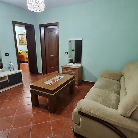 Calmly, Spacious Apartment Next To Usa Embassy 地拉那 外观 照片