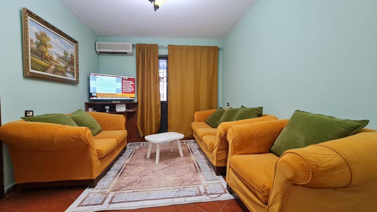 Calmly, Spacious Apartment Next To Usa Embassy 地拉那 外观 照片