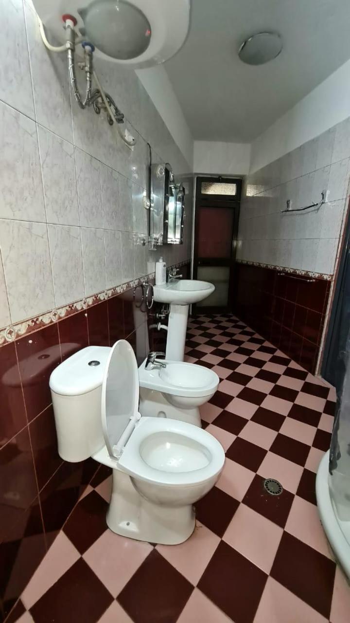 Calmly, Spacious Apartment Next To Usa Embassy 地拉那 外观 照片